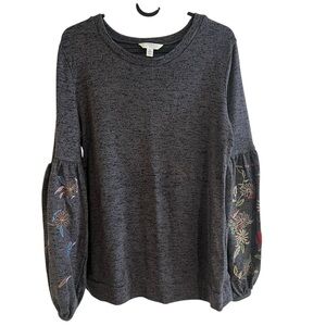 2/$15 Time and Tru S (4-6) Gray Top bubble embroidered long sleeves